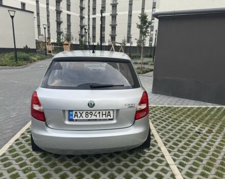 Серый Шкода Фабия, объемом двигателя 1.6 л и пробегом 280 тыс. км за 5000 $, фото 1 на Automoto.ua