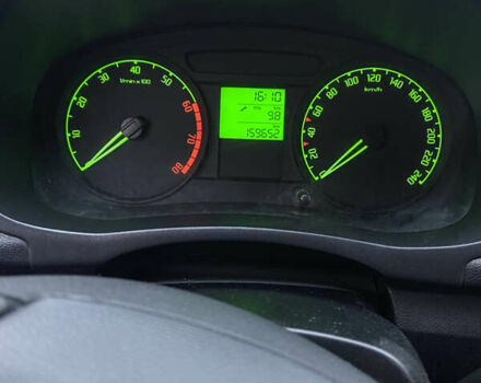 Серый Шкода Фабия, объемом двигателя 1.2 л и пробегом 160 тыс. км за 4200 $, фото 9 на Automoto.ua