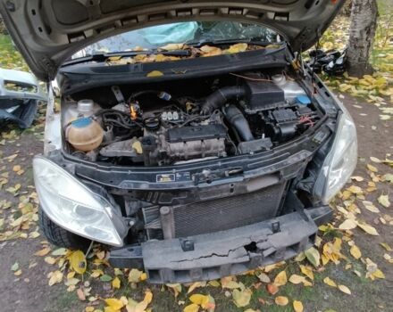 Серый Шкода Фабия, объемом двигателя 1.2 л и пробегом 270 тыс. км за 2500 $, фото 8 на Automoto.ua