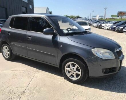 Серый Шкода Фабия, объемом двигателя 1.4 л и пробегом 390 тыс. км за 3930 $, фото 2 на Automoto.ua