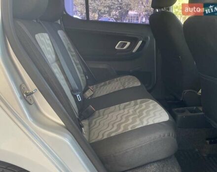 Серый Шкода Фабия, объемом двигателя 1.39 л и пробегом 185 тыс. км за 6300 $, фото 23 на Automoto.ua