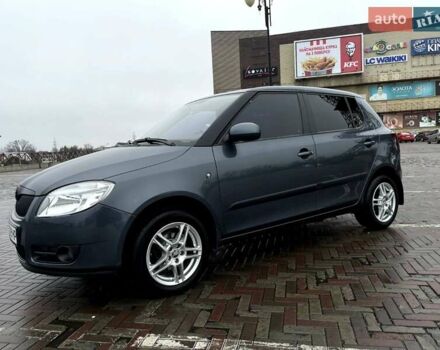 Серый Шкода Фабия, объемом двигателя 1.39 л и пробегом 69 тыс. км за 6150 $, фото 1 на Automoto.ua