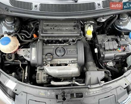 Серый Шкода Фабия, объемом двигателя 1.39 л и пробегом 69 тыс. км за 6150 $, фото 7 на Automoto.ua