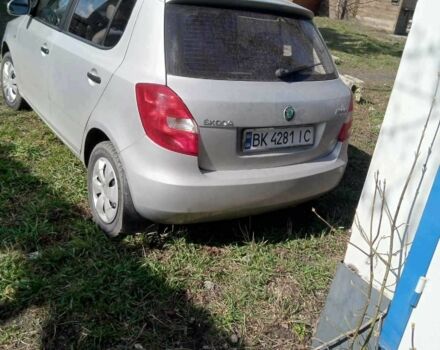 Серый Шкода Фабия, объемом двигателя 1.2 л и пробегом 200 тыс. км за 3500 $, фото 5 на Automoto.ua