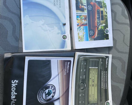 Серый Шкода Фабия, объемом двигателя 1.4 л и пробегом 215 тыс. км за 5500 $, фото 12 на Automoto.ua