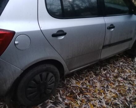 Серый Шкода Фабия, объемом двигателя 1.4 л и пробегом 320 тыс. км за 2500 $, фото 1 на Automoto.ua