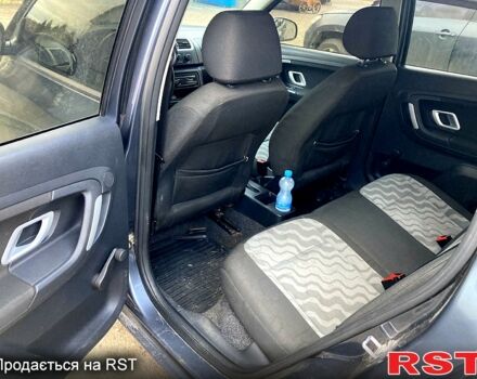 Сірий Шкода Фабія, об'ємом двигуна 1.2 л та пробігом 0 тис. км за 4000 $, фото 8 на Automoto.ua