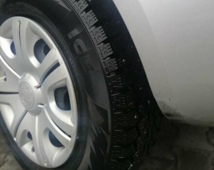 Серый Шкода Фабия, объемом двигателя 1.2 л и пробегом 336 тыс. км за 5300 $, фото 24 на Automoto.ua