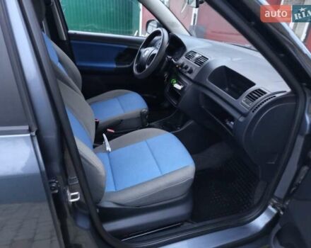 Серый Шкода Фабия, объемом двигателя 1.2 л и пробегом 210 тыс. км за 3950 $, фото 8 на Automoto.ua