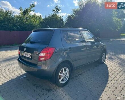 Серый Шкода Фабия, объемом двигателя 1.39 л и пробегом 390 тыс. км за 3600 $, фото 5 на Automoto.ua