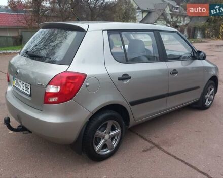 Серый Шкода Фабия, объемом двигателя 1.2 л и пробегом 113 тыс. км за 5100 $, фото 3 на Automoto.ua