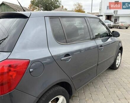 Сірий Шкода Фабія, об'ємом двигуна 1.4 л та пробігом 199 тис. км за 5500 $, фото 21 на Automoto.ua