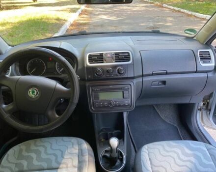 Серый Шкода Фабия, объемом двигателя 0 л и пробегом 218 тыс. км за 5100 $, фото 5 на Automoto.ua