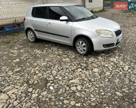 Шкода Фабия 2008 в Рахове на Automoto.ua Серый Шкода Фабия, объемом двигателя 1.39 л и пробегом 377 тыс. км за 4300 $, фото 2 на Automoto.ua