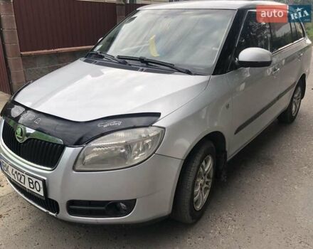 Серый Шкода Фабия, объемом двигателя 1.4 л и пробегом 210 тыс. км за 4500 $, фото 1 на Automoto.ua