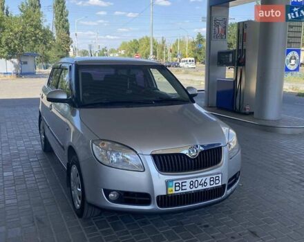 Серый Шкода Фабия, объемом двигателя 1.39 л и пробегом 185 тыс. км за 6300 $, фото 5 на Automoto.ua
