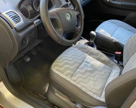 Серый Шкода Фабия, объемом двигателя 0 л и пробегом 218 тыс. км за 5100 $, фото 3 на Automoto.ua