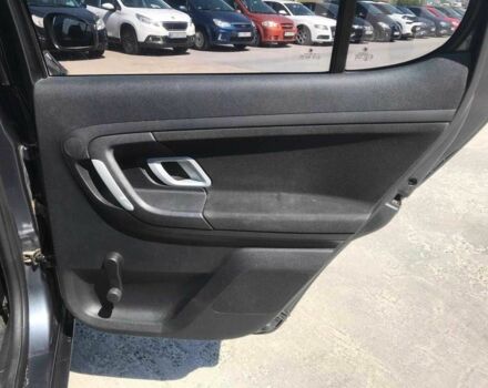 Серый Шкода Фабия, объемом двигателя 1.4 л и пробегом 390 тыс. км за 3930 $, фото 16 на Automoto.ua