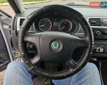 Сірий Шкода Фабія, об'ємом двигуна 1.4 л та пробігом 185 тис. км за 5999 $, фото 19 на Automoto.ua