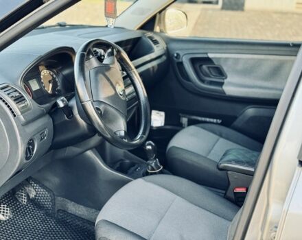 Серый Шкода Фабия, объемом двигателя 1.4 л и пробегом 245 тыс. км за 4699 $, фото 5 на Automoto.ua