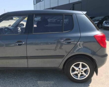 Серый Шкода Фабия, объемом двигателя 1.4 л и пробегом 390 тыс. км за 3930 $, фото 8 на Automoto.ua