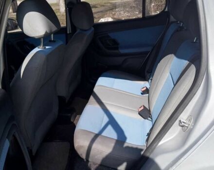 Серый Шкода Фабия, объемом двигателя 1.2 л и пробегом 200 тыс. км за 3500 $, фото 4 на Automoto.ua