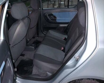 Серый Шкода Фабия, объемом двигателя 1.39 л и пробегом 154 тыс. км за 4999 $, фото 8 на Automoto.ua