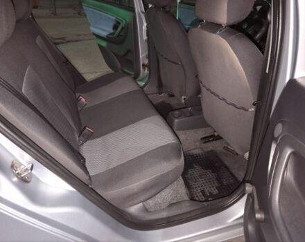 Серый Шкода Фабия, объемом двигателя 1.4 л и пробегом 154 тыс. км за 4999 $, фото 6 на Automoto.ua