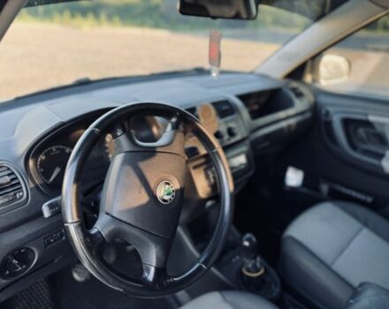 Серый Шкода Фабия, объемом двигателя 1.4 л и пробегом 245 тыс. км за 4699 $, фото 7 на Automoto.ua