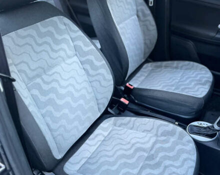 Серый Шкода Фабия, объемом двигателя 1.6 л и пробегом 253 тыс. км за 5999 $, фото 13 на Automoto.ua