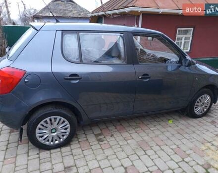 Серый Шкода Фабия, объемом двигателя 1.2 л и пробегом 210 тыс. км за 3950 $, фото 17 на Automoto.ua