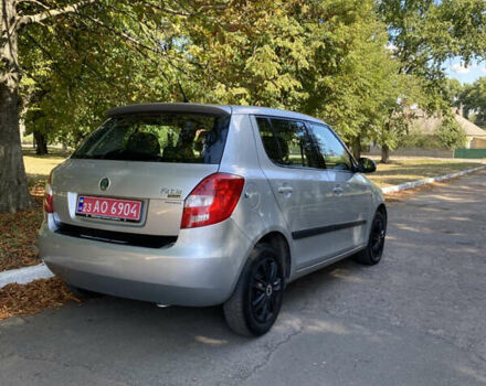 Серый Шкода Фабия, объемом двигателя 1.4 л и пробегом 215 тыс. км за 5500 $, фото 2 на Automoto.ua