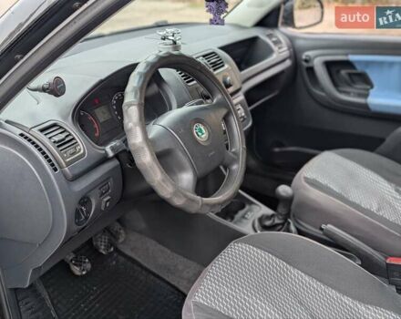 Серый Шкода Фабия, объемом двигателя 1.39 л и пробегом 154 тыс. км за 4999 $, фото 9 на Automoto.ua