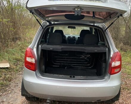 Серый Шкода Фабия, объемом двигателя 1.2 л и пробегом 232 тыс. км за 3800 $, фото 3 на Automoto.ua