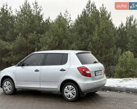 Серый Шкода Фабия, объемом двигателя 1.39 л и пробегом 296 тыс. км за 4700 $, фото 3 на Automoto.ua