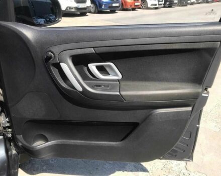 Серый Шкода Фабия, объемом двигателя 1.4 л и пробегом 390 тыс. км за 3930 $, фото 15 на Automoto.ua