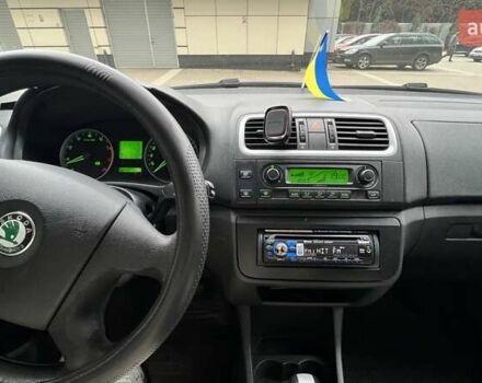 Сірий Шкода Фабія, об'ємом двигуна 1.6 л та пробігом 200 тис. км за 6500 $, фото 6 на Automoto.ua