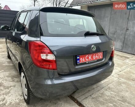 Сірий Шкода Фабія, об'ємом двигуна 1.4 л та пробігом 180 тис. км за 5300 $, фото 4 на Automoto.ua