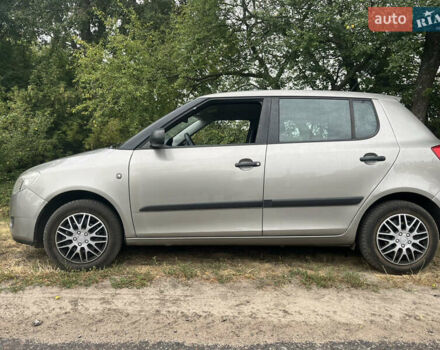 Сірий Шкода Фабія, об'ємом двигуна 1.39 л та пробігом 224 тис. км за 6500 $, фото 1 на Automoto.ua