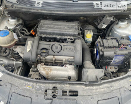 Сірий Шкода Фабія, об'ємом двигуна 1.39 л та пробігом 224 тис. км за 4999 $, фото 13 на Automoto.ua