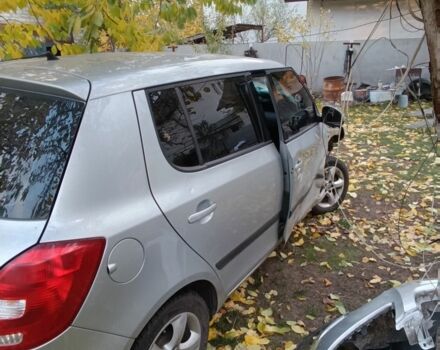 Серый Шкода Фабия, объемом двигателя 1.2 л и пробегом 270 тыс. км за 2500 $, фото 2 на Automoto.ua