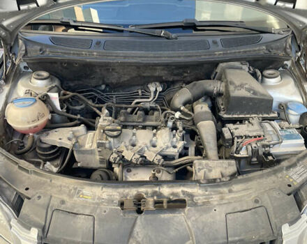 Серый Шкода Фабия, объемом двигателя 1.2 л и пробегом 142 тыс. км за 3900 $, фото 13 на Automoto.ua