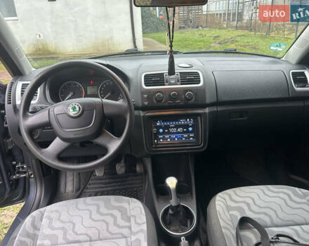 Серый Шкода Фабия, объемом двигателя 1.2 л и пробегом 212 тыс. км за 5245 $, фото 18 на Automoto.ua