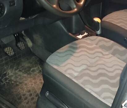 Серый Шкода Фабия, объемом двигателя 1.39 л и пробегом 67 тыс. км за 5500 $, фото 6 на Automoto.ua