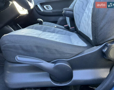 Сірий Шкода Фабія, об'ємом двигуна 1.4 л та пробігом 198 тис. км за 5390 $, фото 48 на Automoto.ua