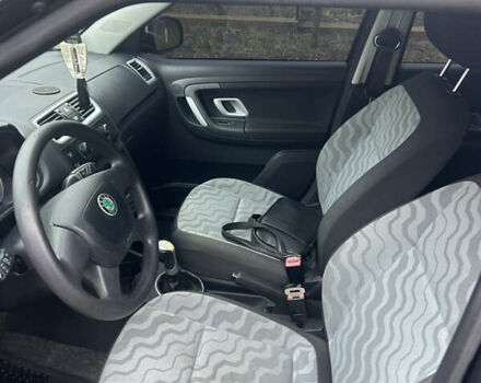 Серый Шкода Фабия, объемом двигателя 1.2 л и пробегом 212 тыс. км за 5245 $, фото 22 на Automoto.ua