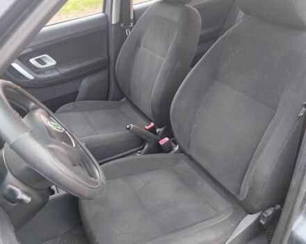 Серый Шкода Фабия, объемом двигателя 1.2 л и пробегом 143 тыс. км за 4500 $, фото 17 на Automoto.ua