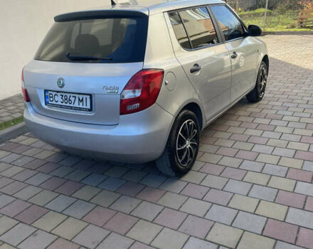 Серый Шкода Фабия, объемом двигателя 1.2 л и пробегом 142 тыс. км за 3900 $, фото 4 на Automoto.ua