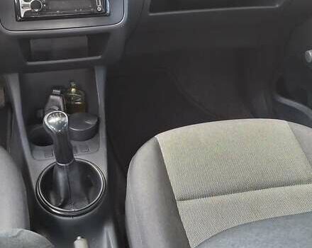 Серый Шкода Фабия, объемом двигателя 1.2 л и пробегом 222 тыс. км за 4500 $, фото 9 на Automoto.ua