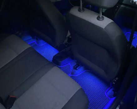 Шкода Фабия 2009 в Днепре (Днепропетровске) на Automoto.ua Серый Шкода Фабия, объемом двигателя 1.2 л и пробегом 212 тыс. км за 5800 $, фото 15 на Automoto.ua